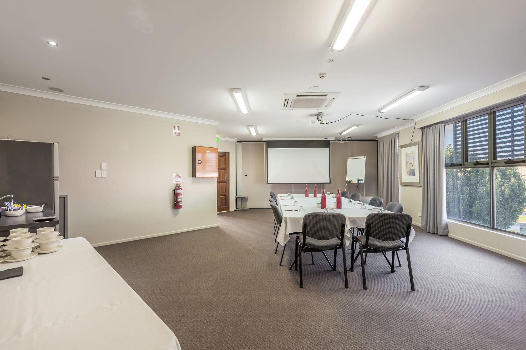 Platinum International Hotel Toowoomba Exterior photo